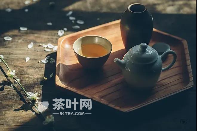 冬日轻饮一杯茶，感受茶香在口中“荡气回甘”-茶叶网(图10)