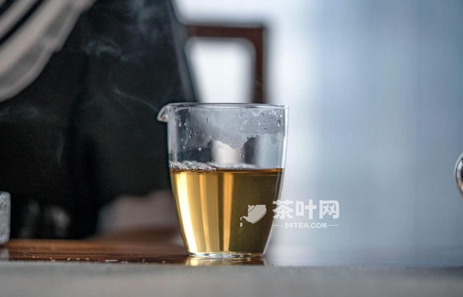 冬日轻饮一杯茶，感受茶香在口中“荡气回甘”-茶叶网(图3)