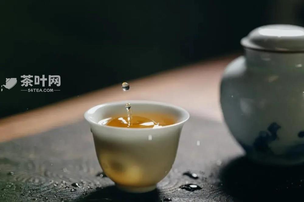 冬日轻饮一杯茶，感受茶香在口中“荡气回甘”-茶叶网(图8)