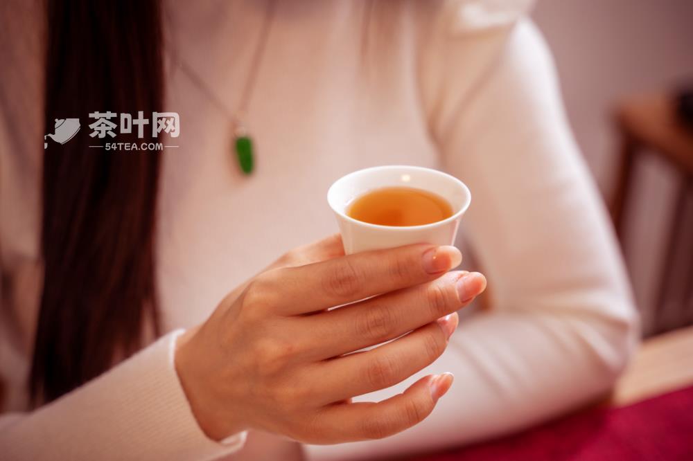 一杯清香醇，一生清福，尽在碗盏茗烟-茶叶网(图2)