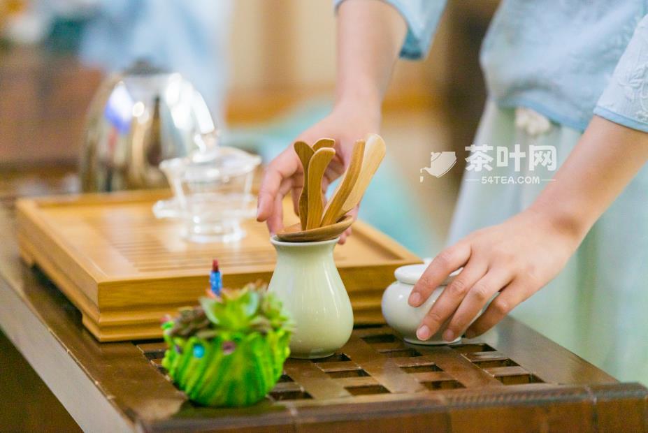 我们教孩子泡茶的技术，孩子教我们泡茶的艺术-茶叶网(图5)